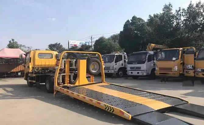 红谷滩区汽车中途维修案例